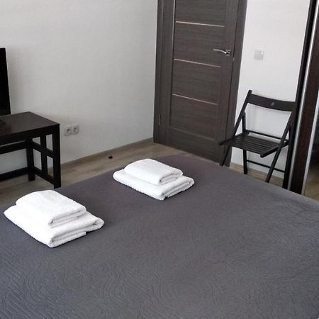 Fly Up Home Apartment Boryspil Zewnętrze zdjęcie