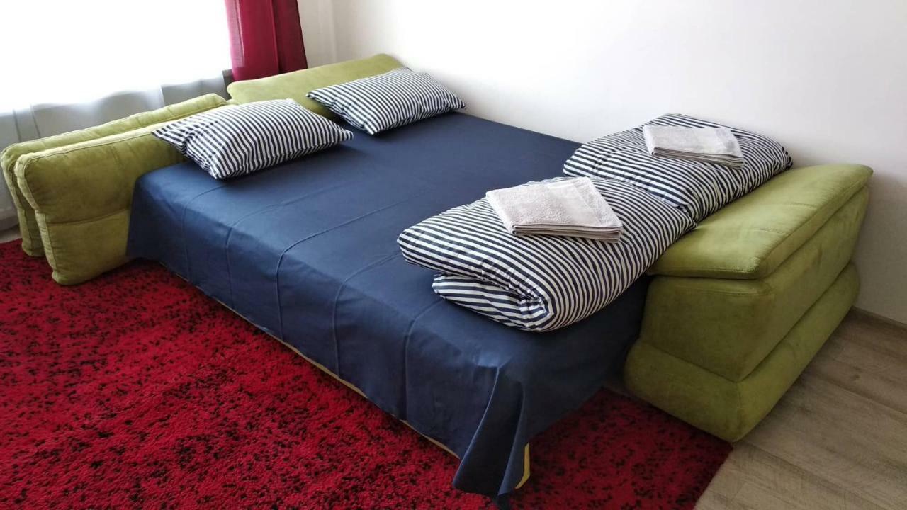 Fly Up Home Apartment Boryspil Zewnętrze zdjęcie